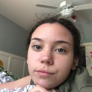 Meet your Posher, Meagan